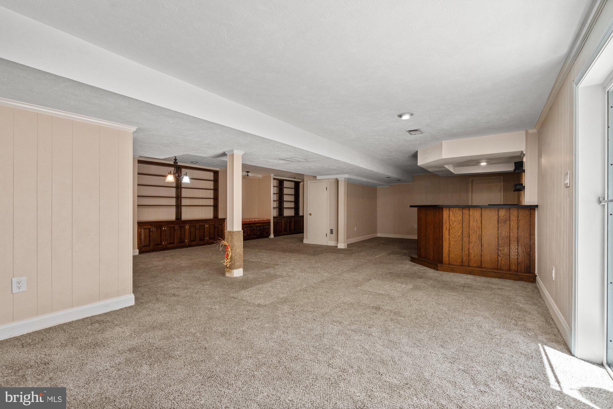 WAYNEWOOD - Residential