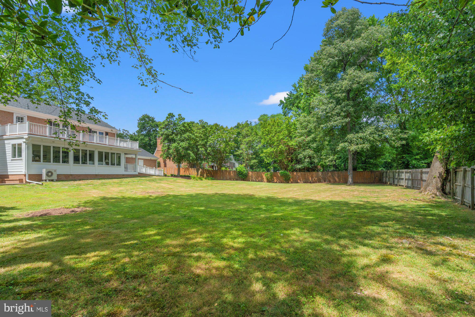 WAYNEWOOD - Residential