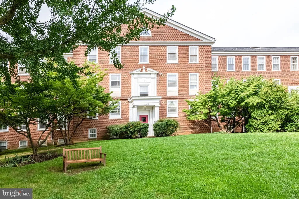 Additional image 2 of 3520 39th Street NW Unit A655, Washington, DC 20016