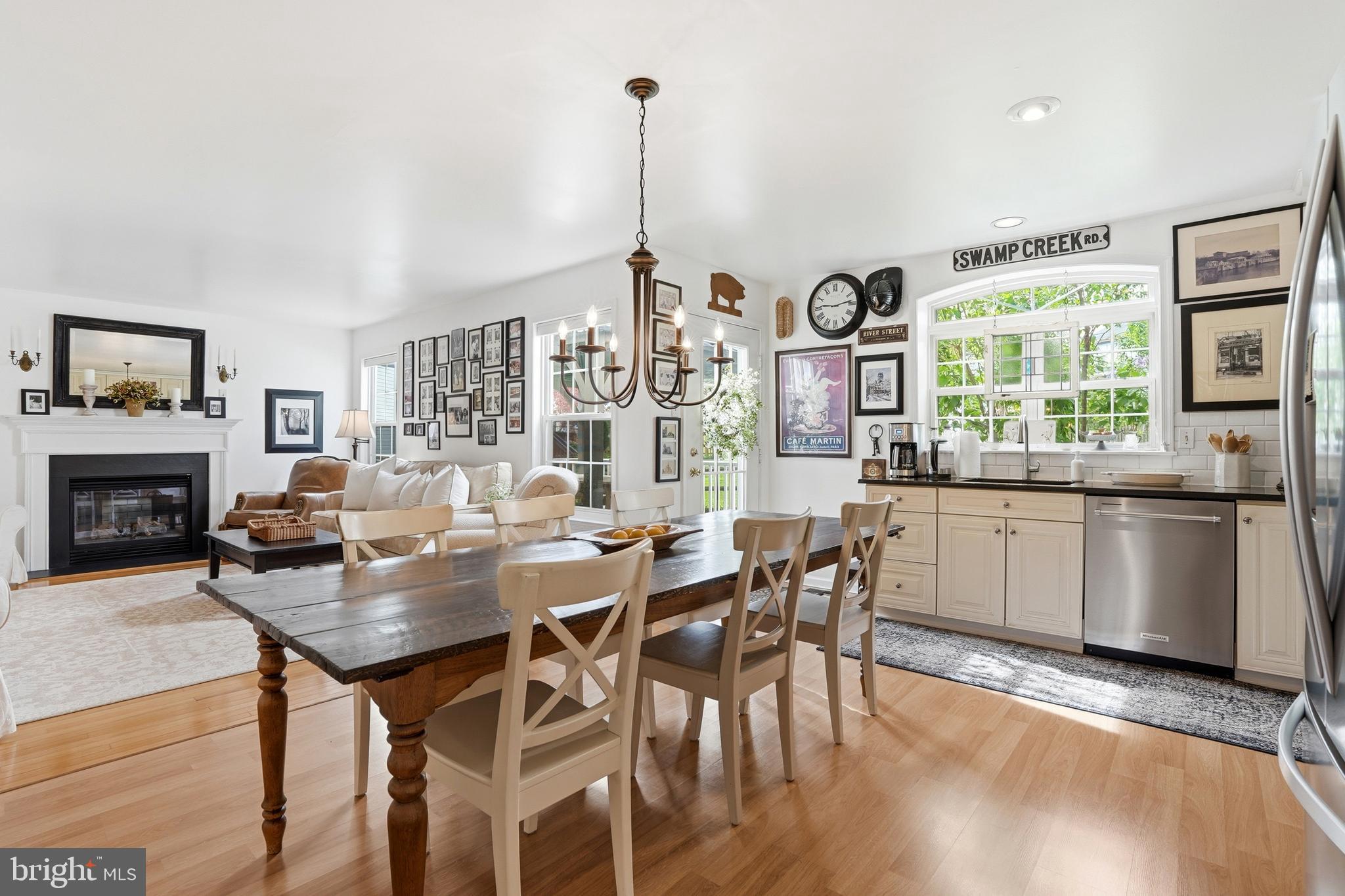 MEADOW WOOD - Residential