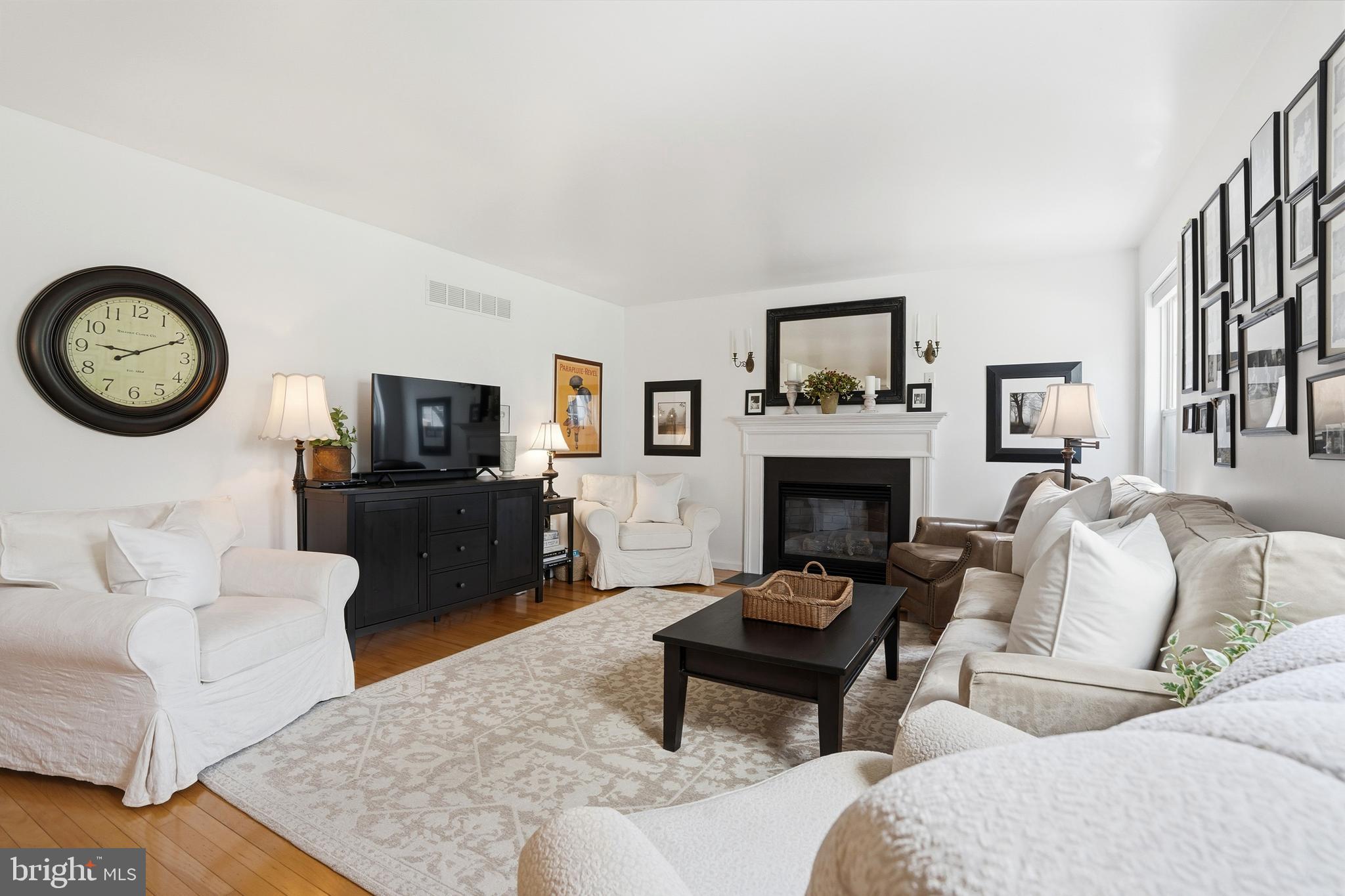MEADOW WOOD - Residential