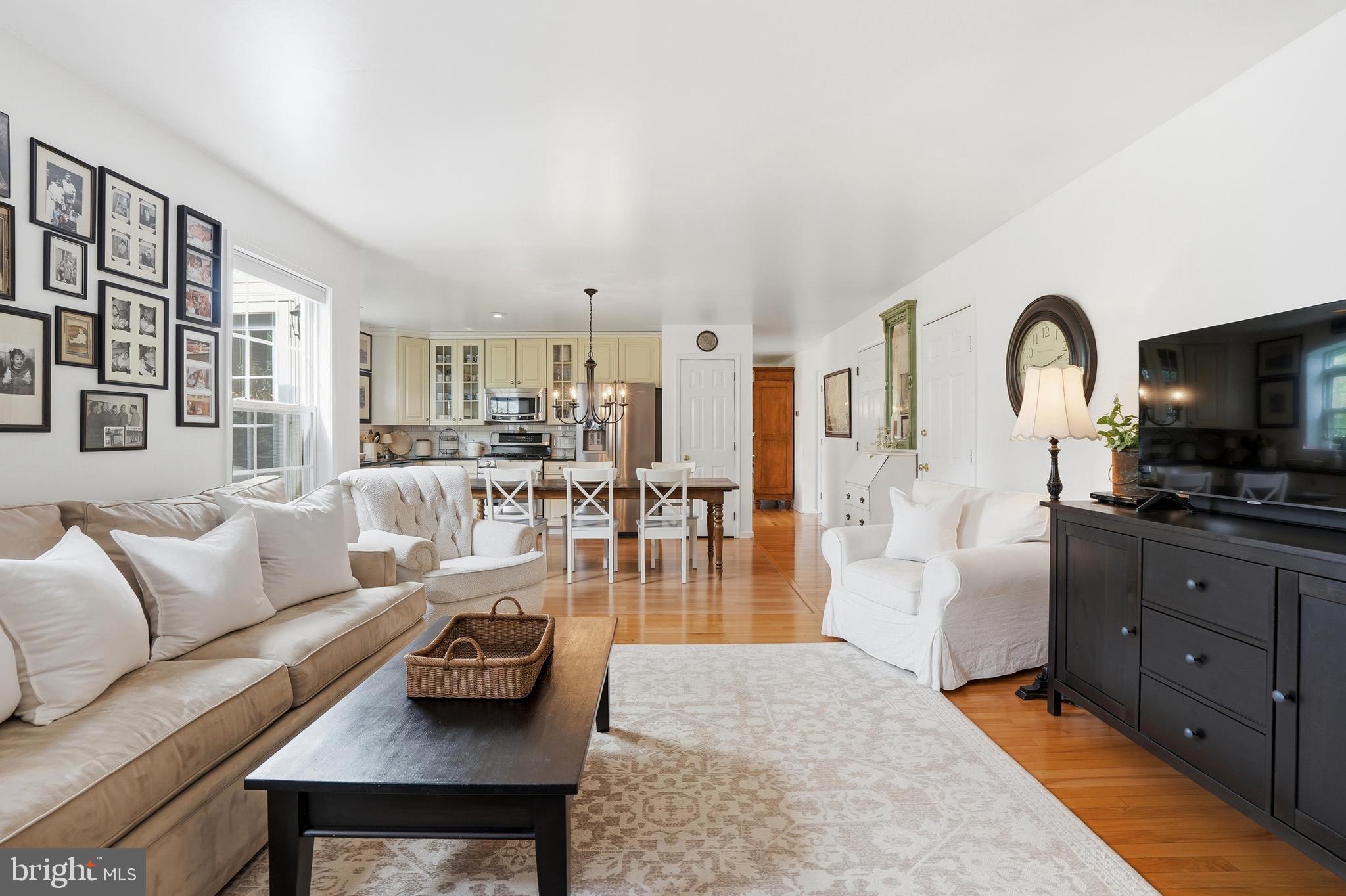 MEADOW WOOD - Residential