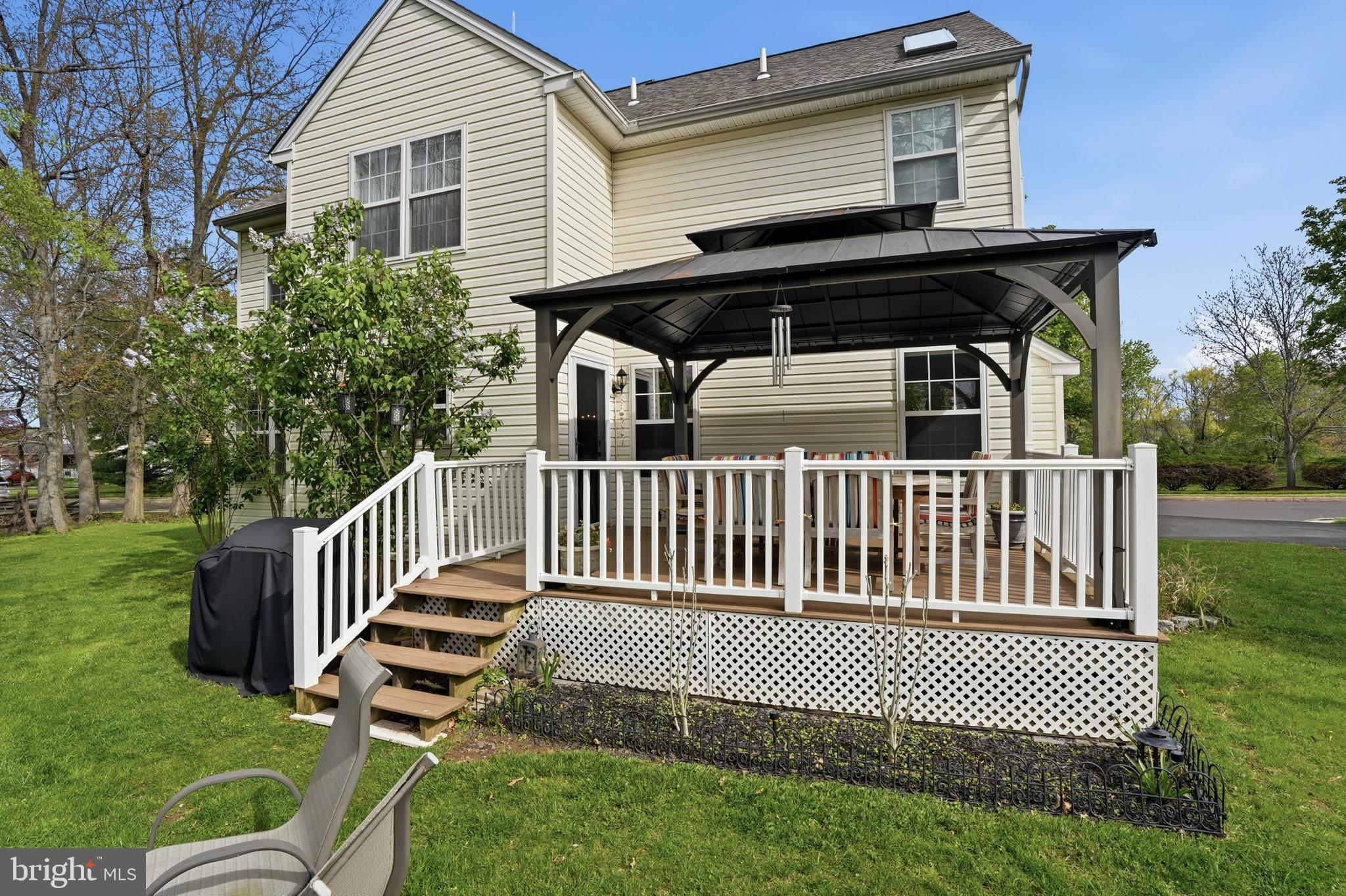 MEADOW WOOD - Residential