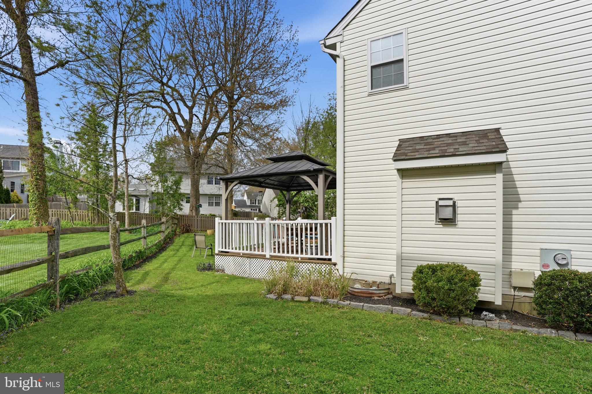 MEADOW WOOD - Residential