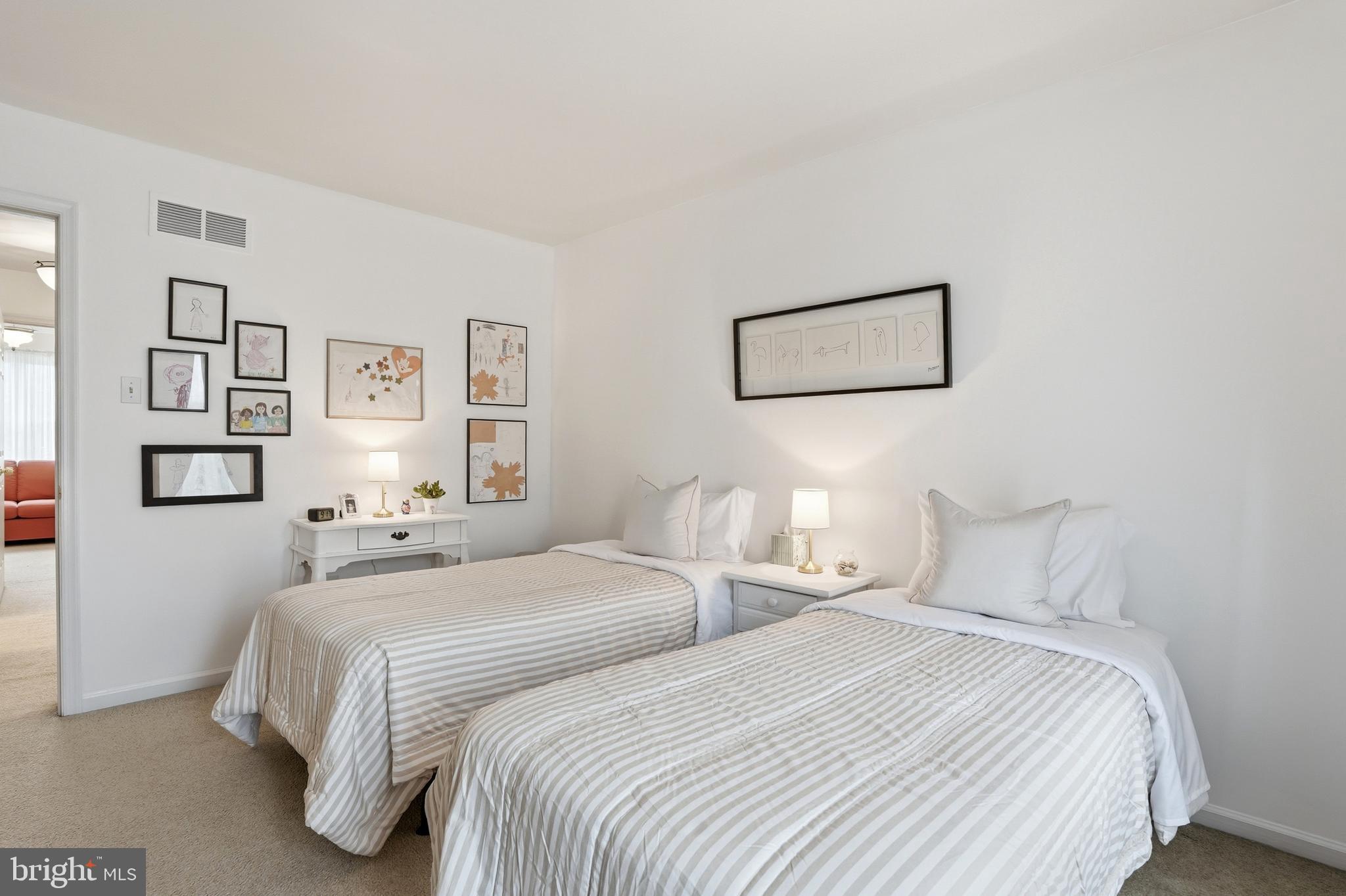 MEADOW WOOD - Residential