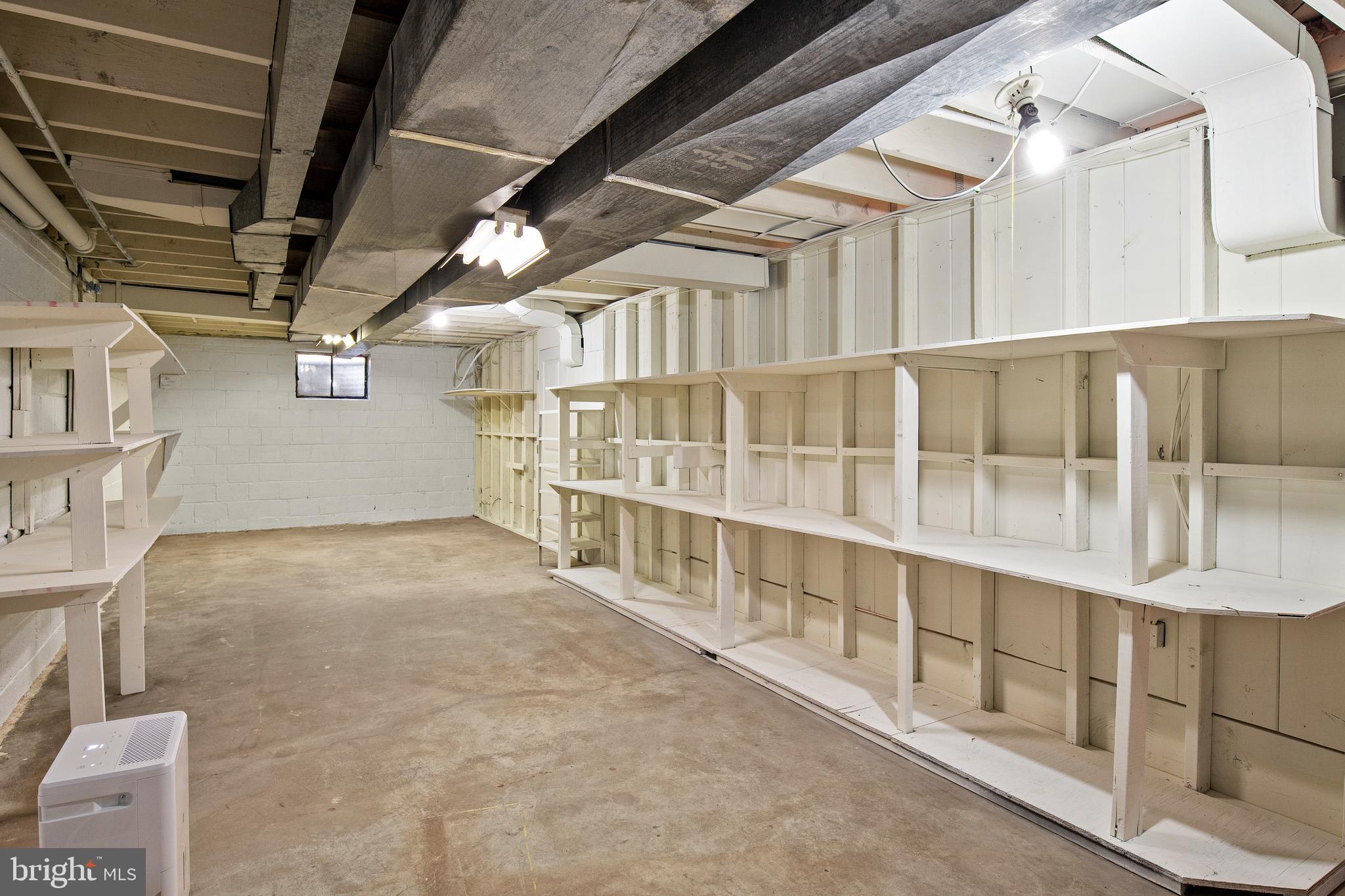 POWDER MILL ESTATES - Residential