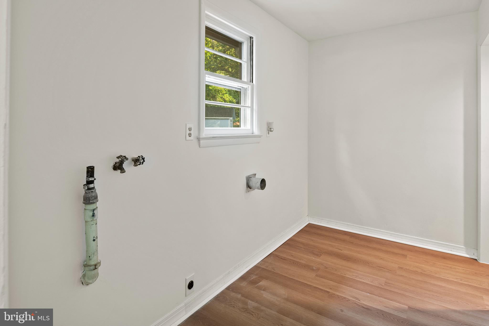 POWDER MILL ESTATES - Residential