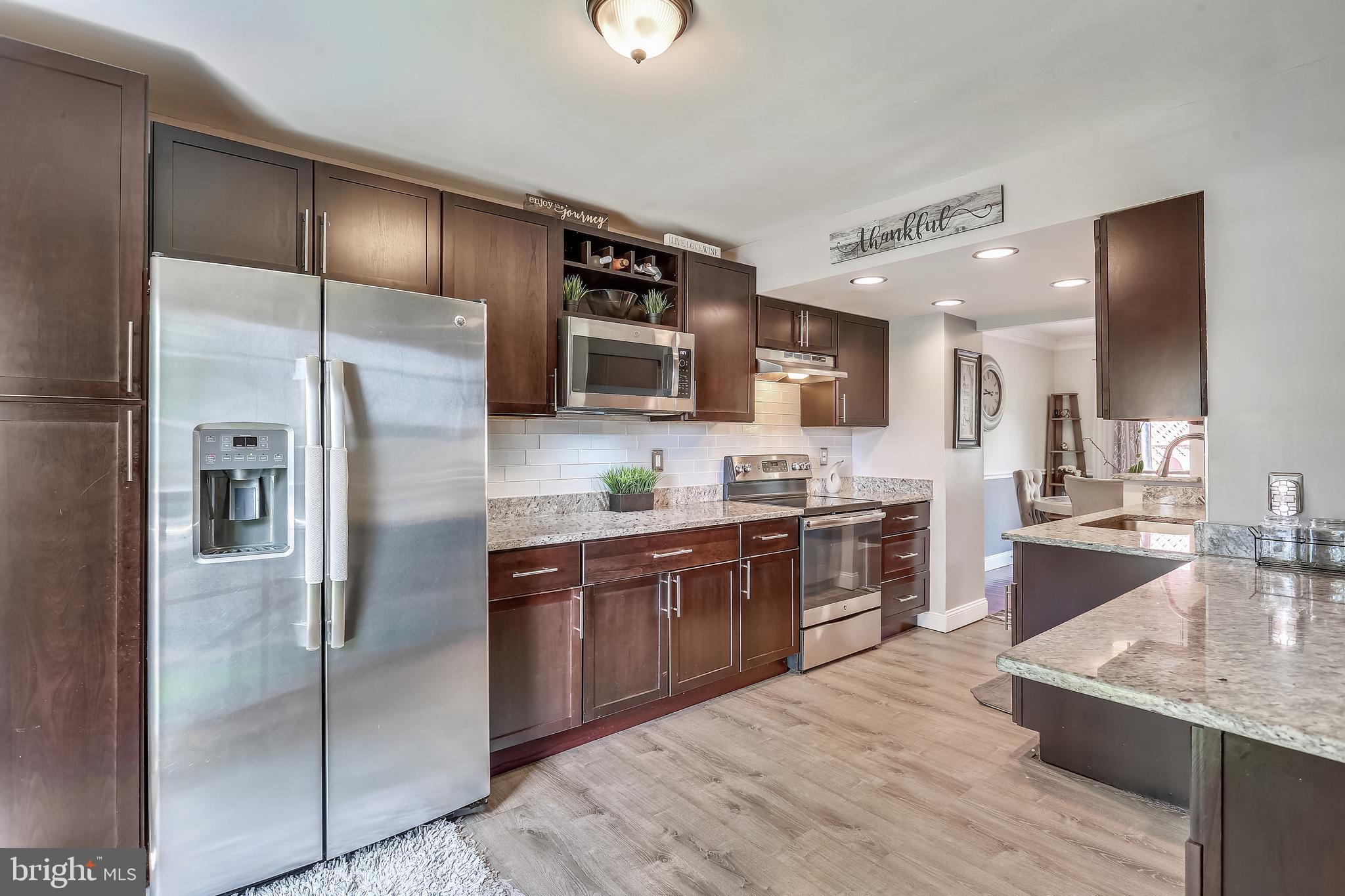 FARMINGDALE ESTATES - Residential