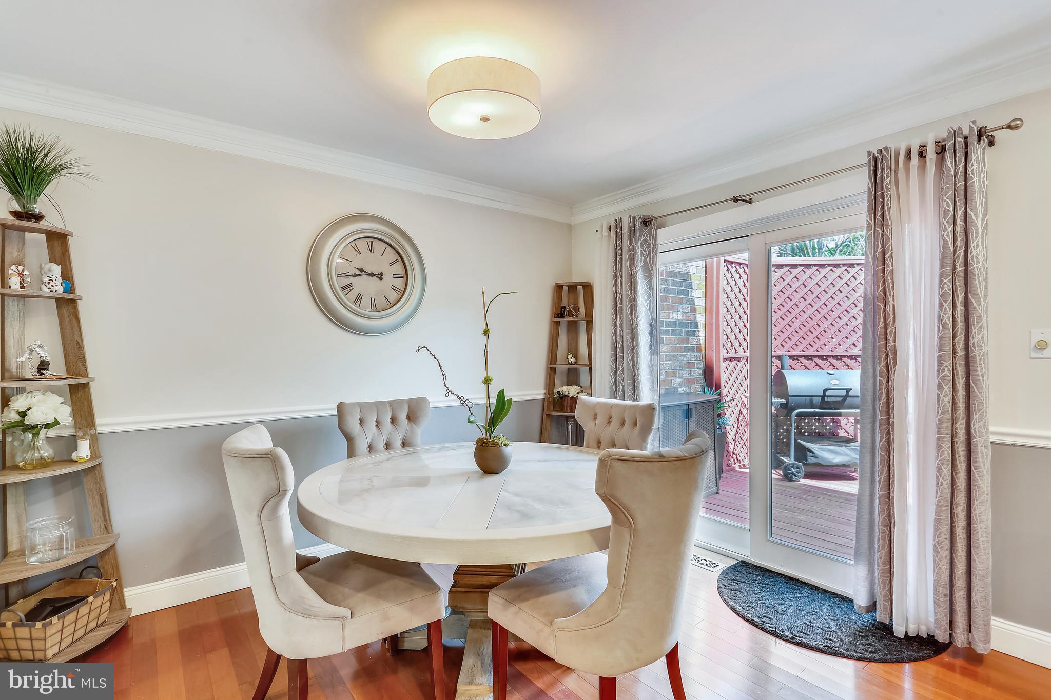 FARMINGDALE ESTATES - Residential