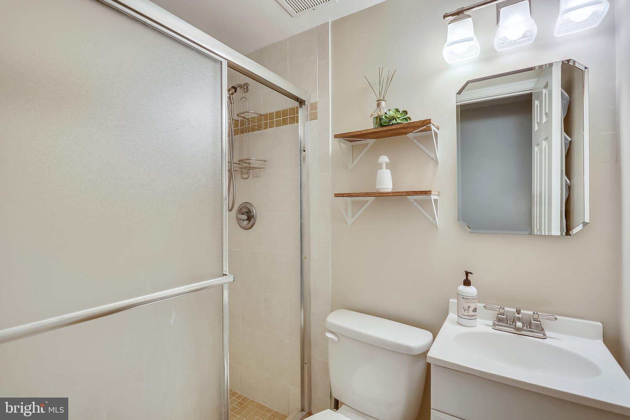 FARMINGDALE ESTATES - Residential