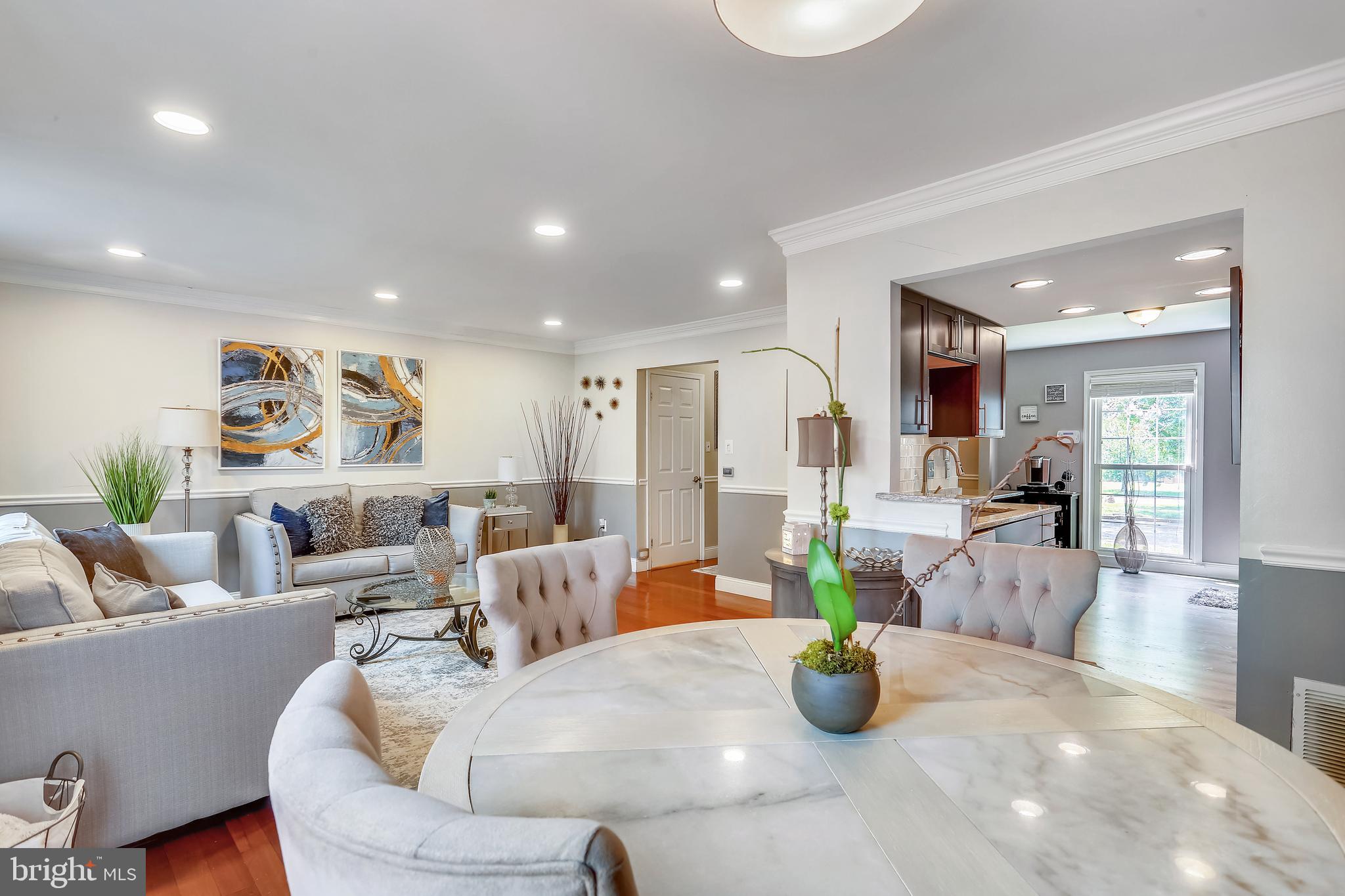 FARMINGDALE ESTATES - Residential