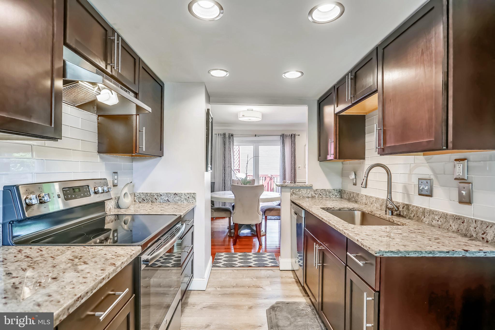 FARMINGDALE ESTATES - Residential