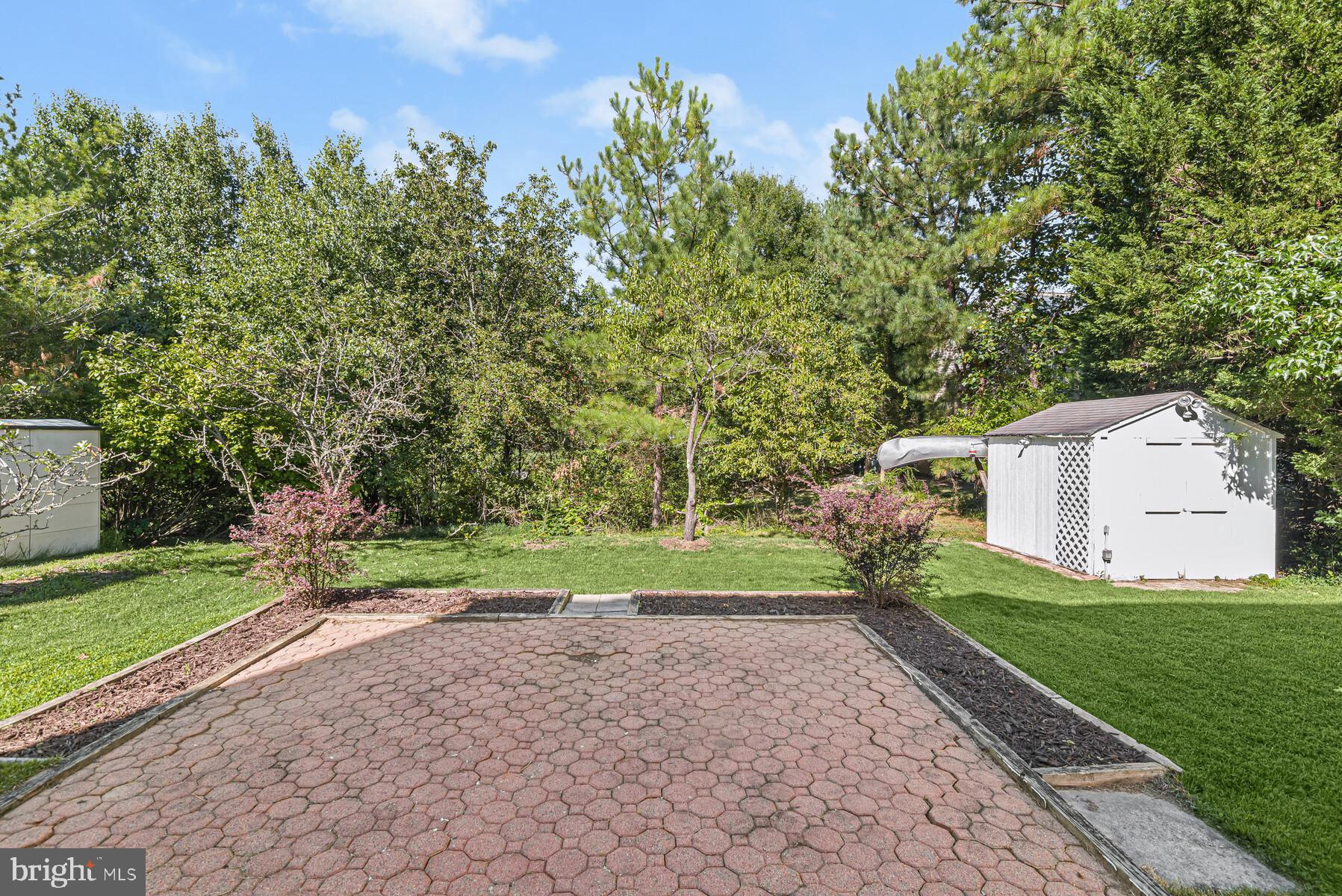 KINGS WOODS - Residential