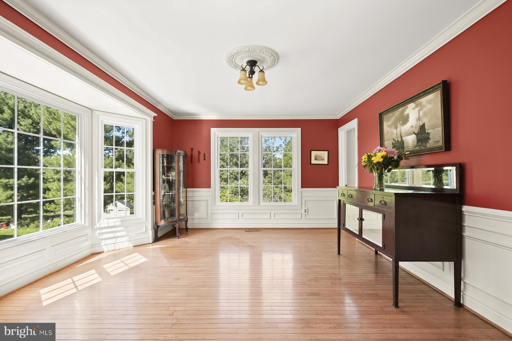 KINGS WOODS - Residential