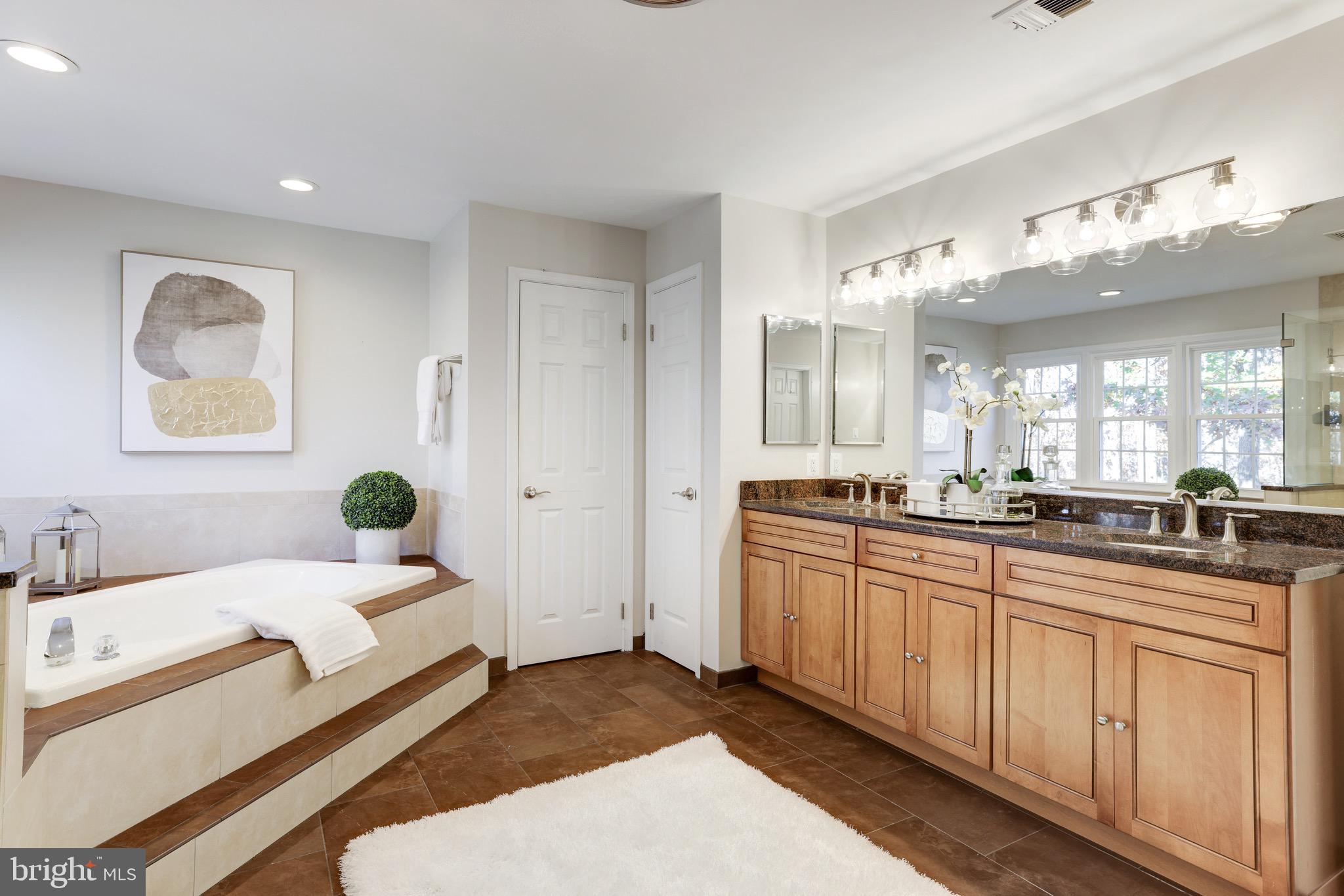 OLD DRANESVILLE HUNT CLUB - Residential