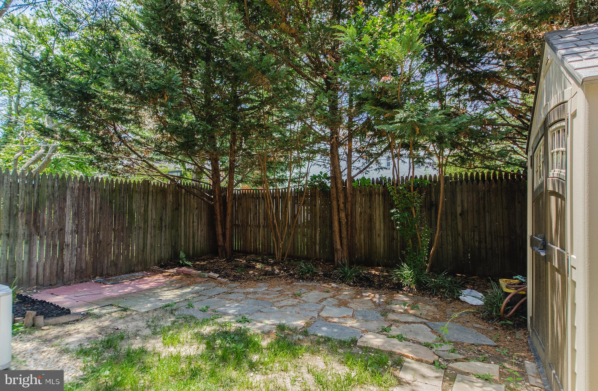 WESTMONT - Residential Lease