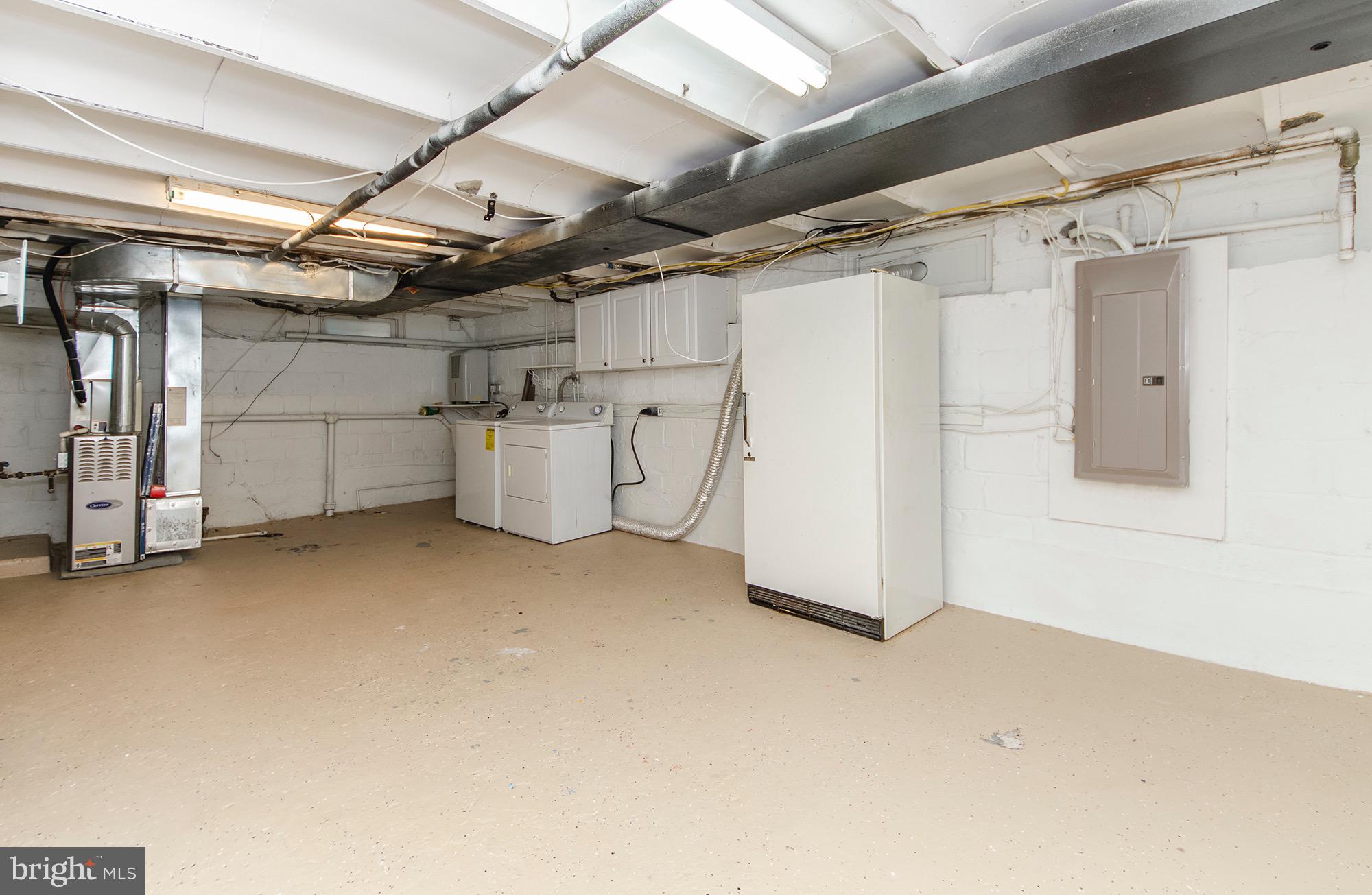 WESTMONT - Residential Lease