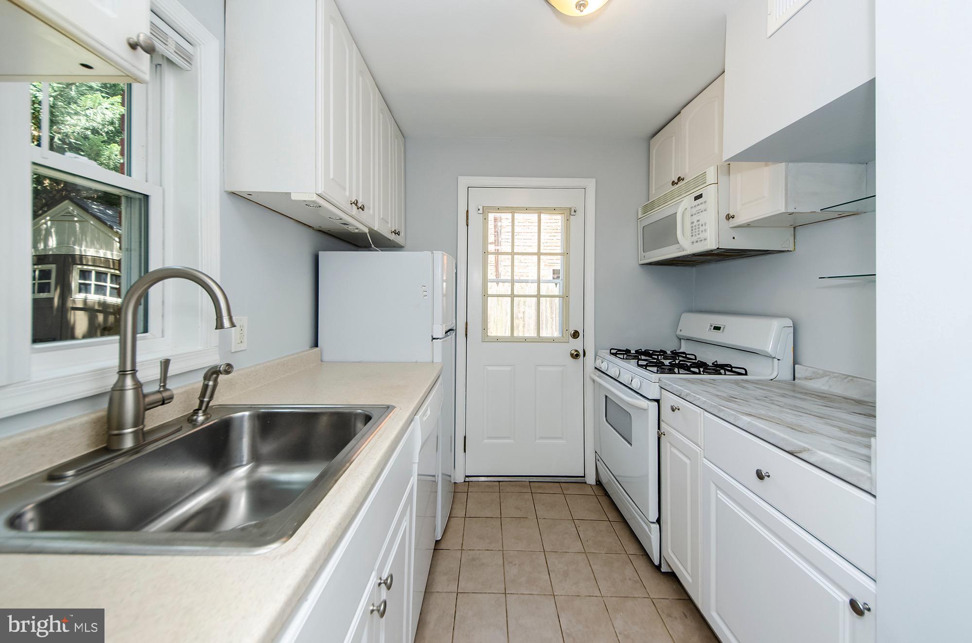 WESTMONT - Residential Lease