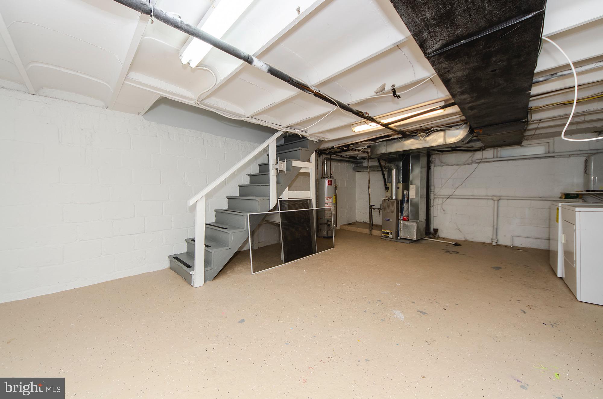 WESTMONT - Residential Lease