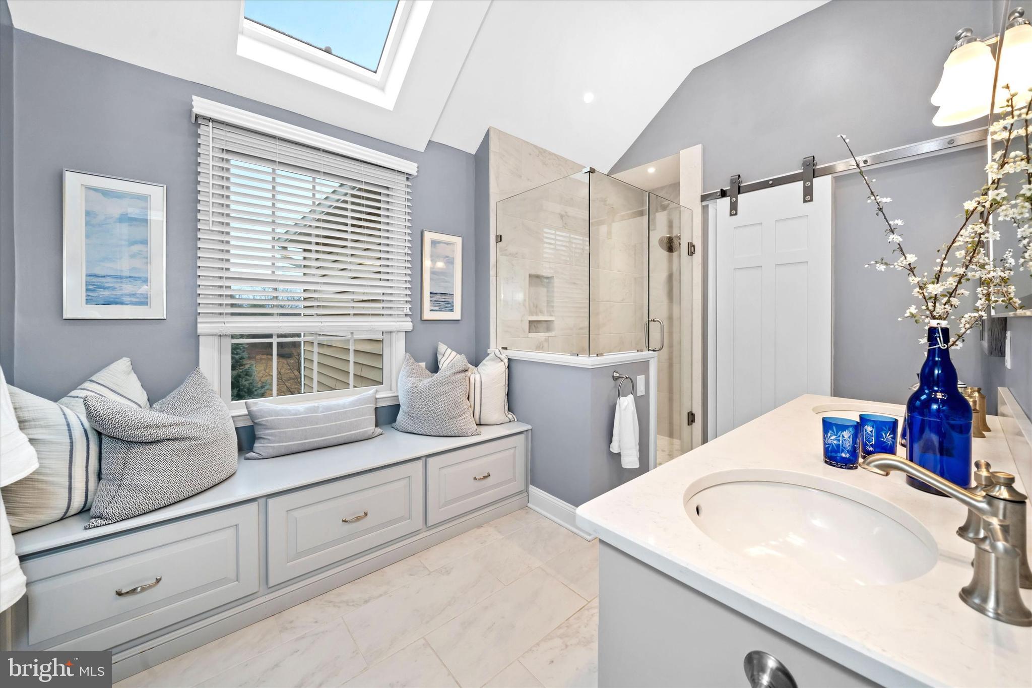 RAVEN HOLLOW - Residential