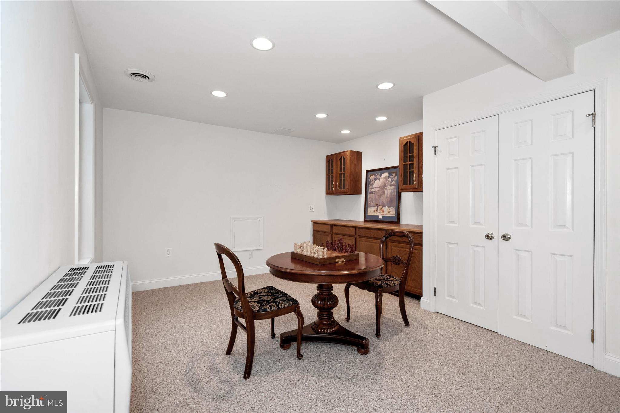 RAVEN HOLLOW - Residential