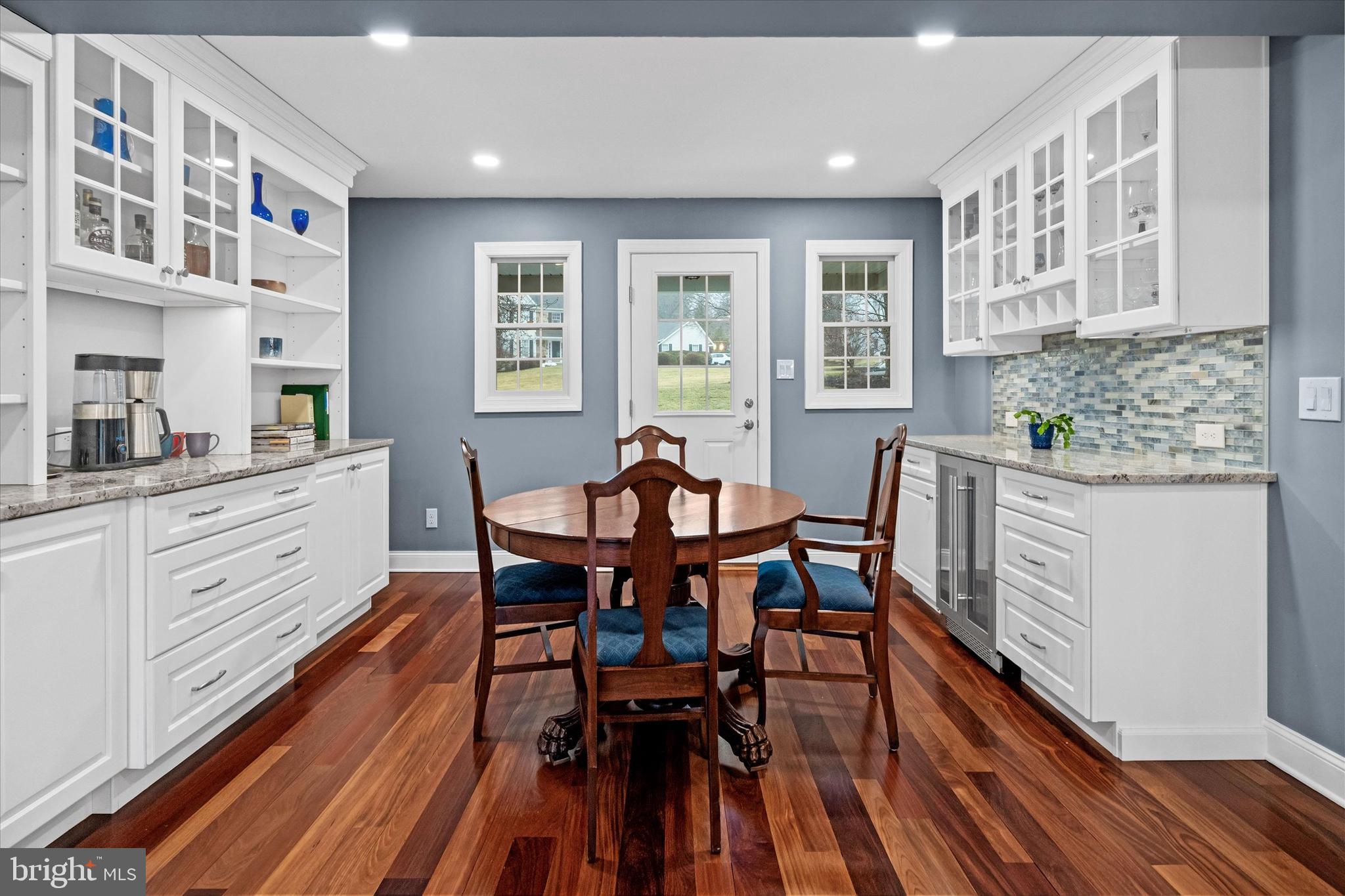 RAVEN HOLLOW - Residential