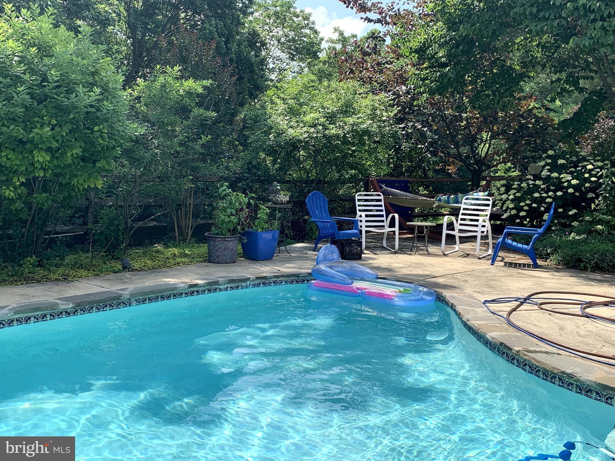 RAVEN HOLLOW - Residential