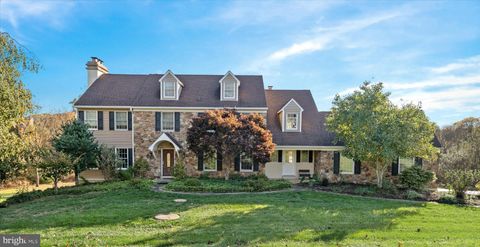 9 RAVEN LANE KENNETT SQUARE PA 19348