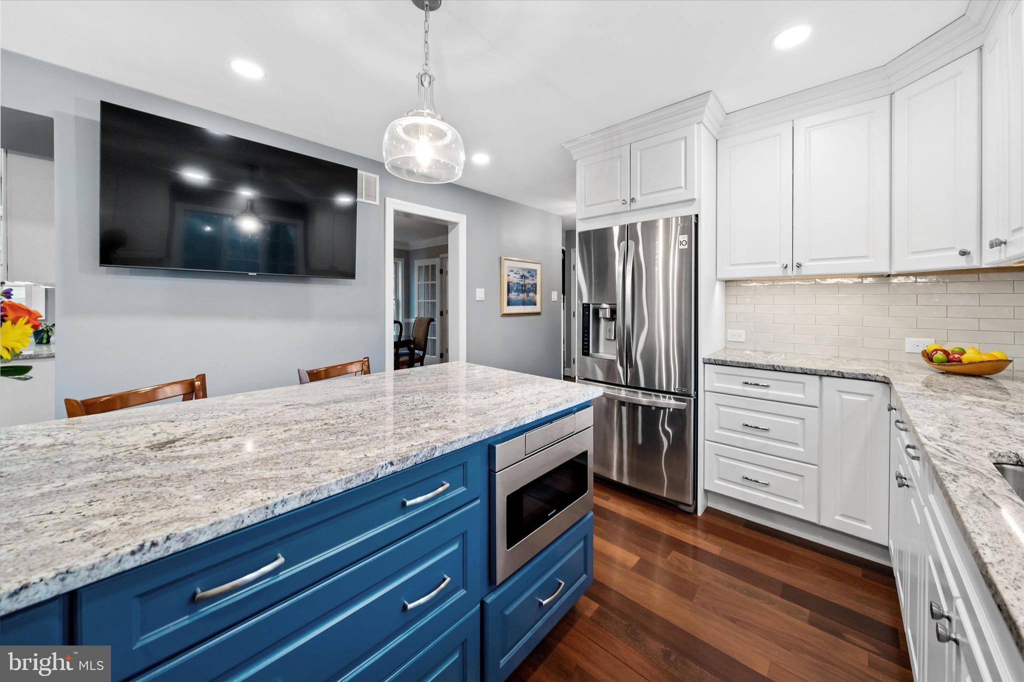 RAVEN HOLLOW - Residential