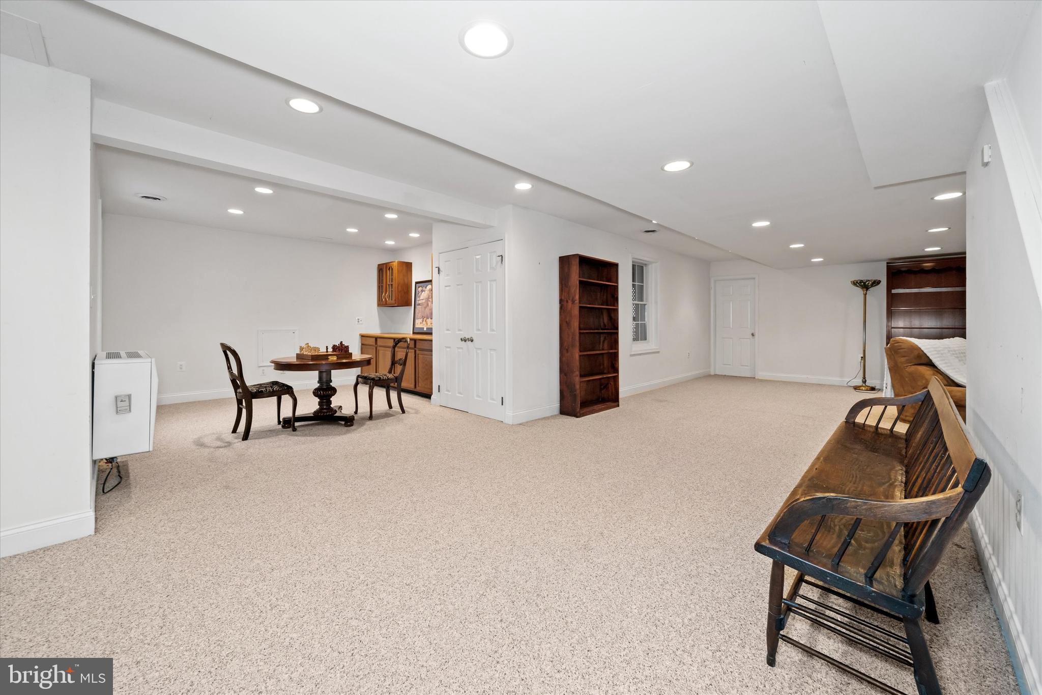 RAVEN HOLLOW - Residential