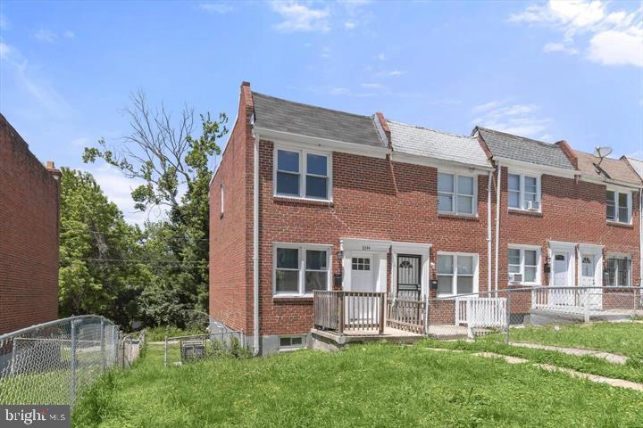 1044 ELLICOTT DRIVEWAY
