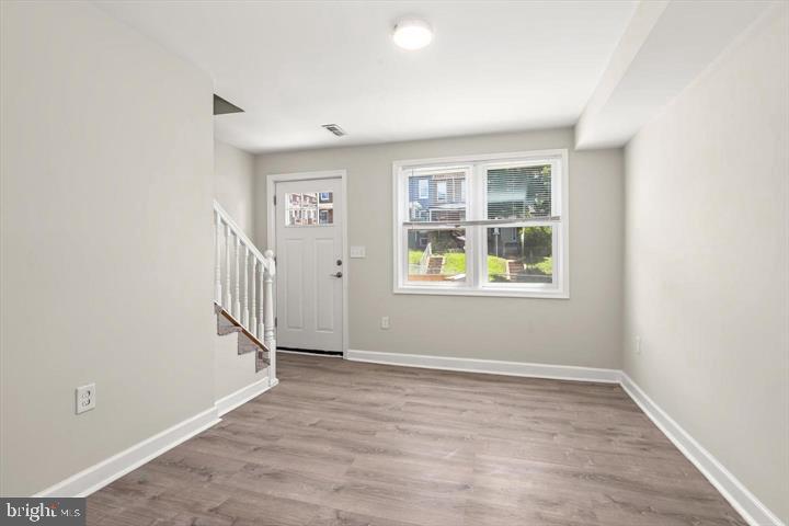 1044 ELLICOTT DRIVEWAY