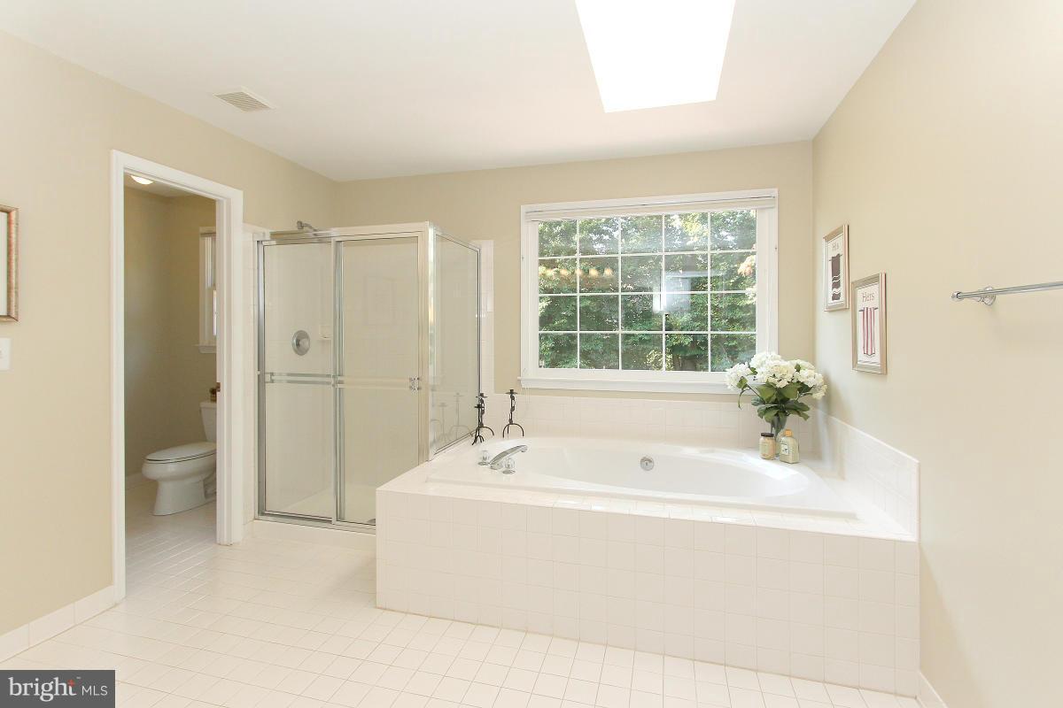 POTOMAC LAKES - Residential