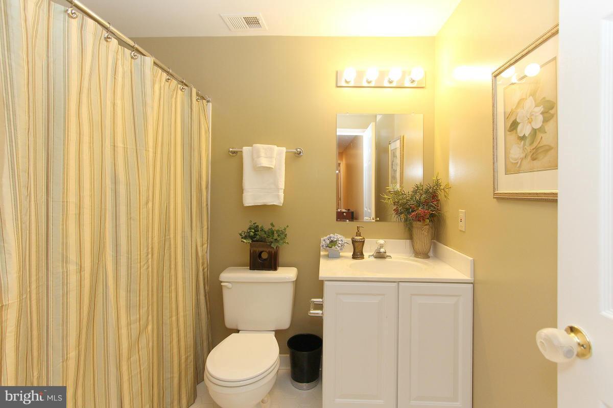 POTOMAC LAKES - Residential