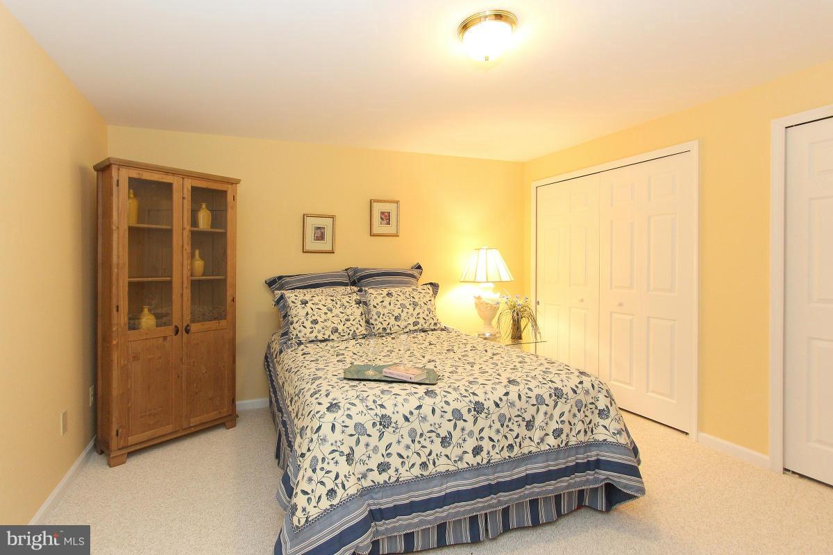 POTOMAC LAKES - Residential