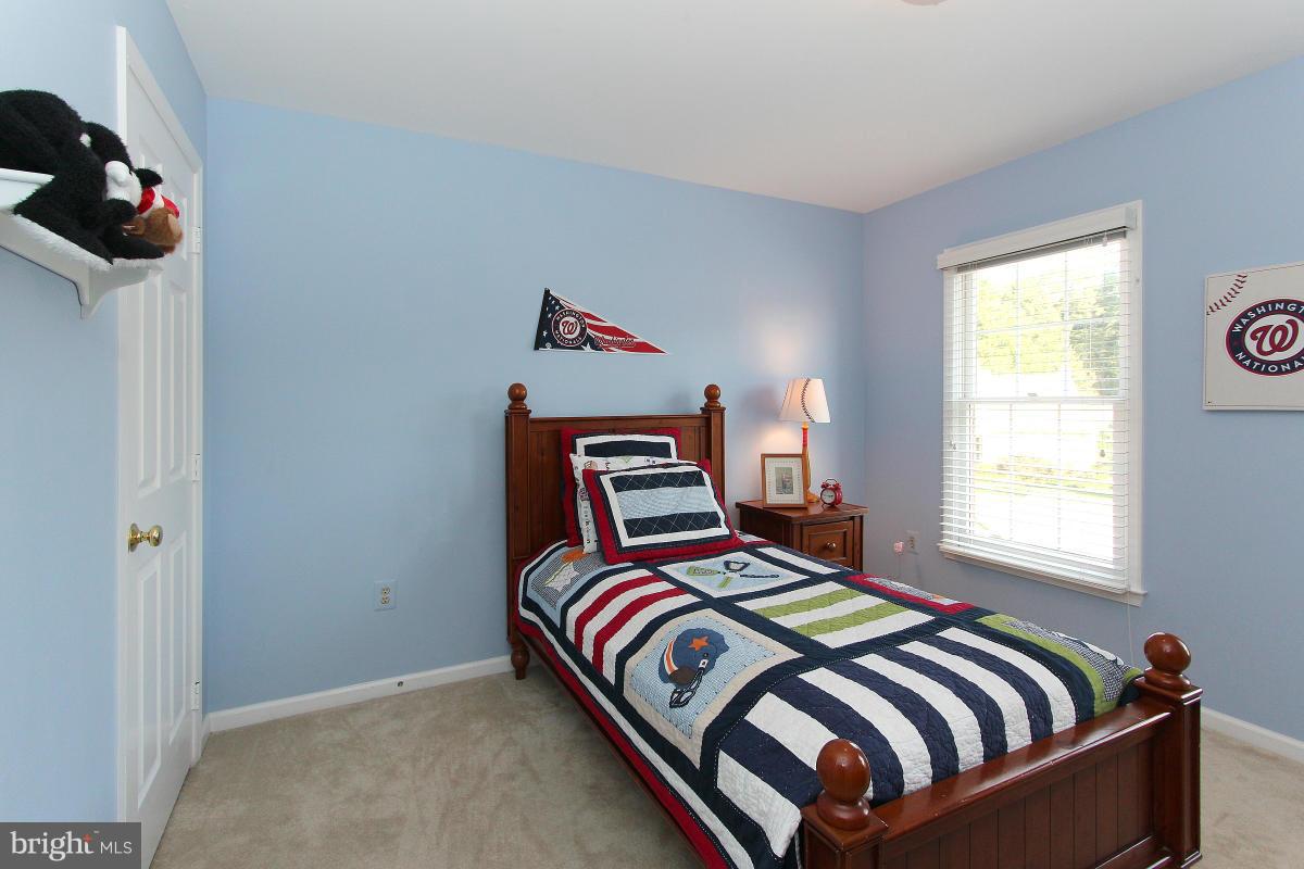 POTOMAC LAKES - Residential