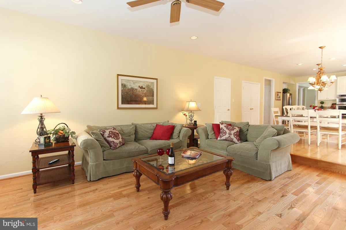 POTOMAC LAKES - Residential