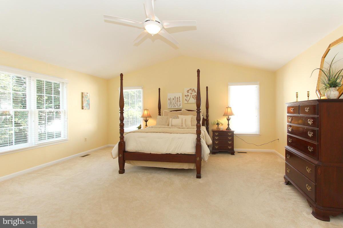 POTOMAC LAKES - Residential