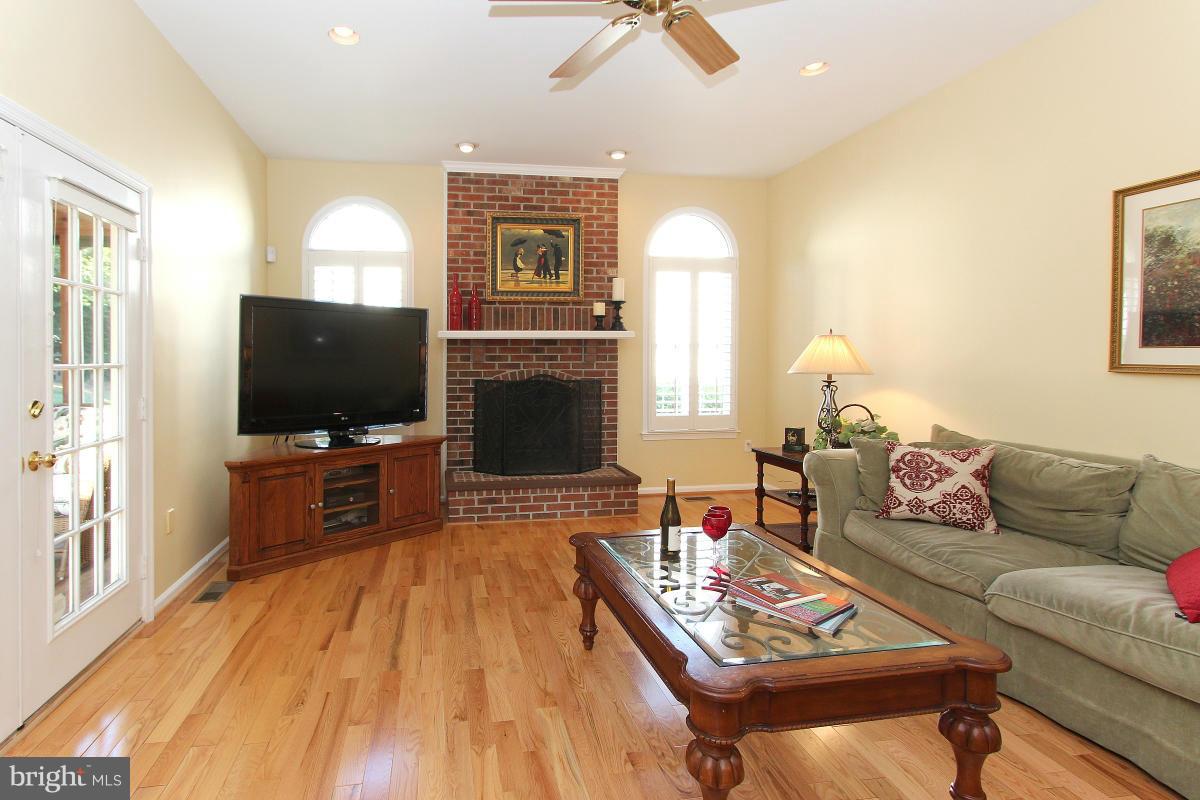 POTOMAC LAKES - Residential