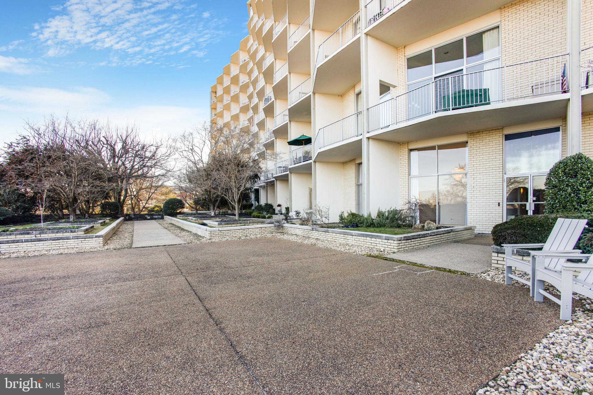 PROSPECT HOUSE - Residential