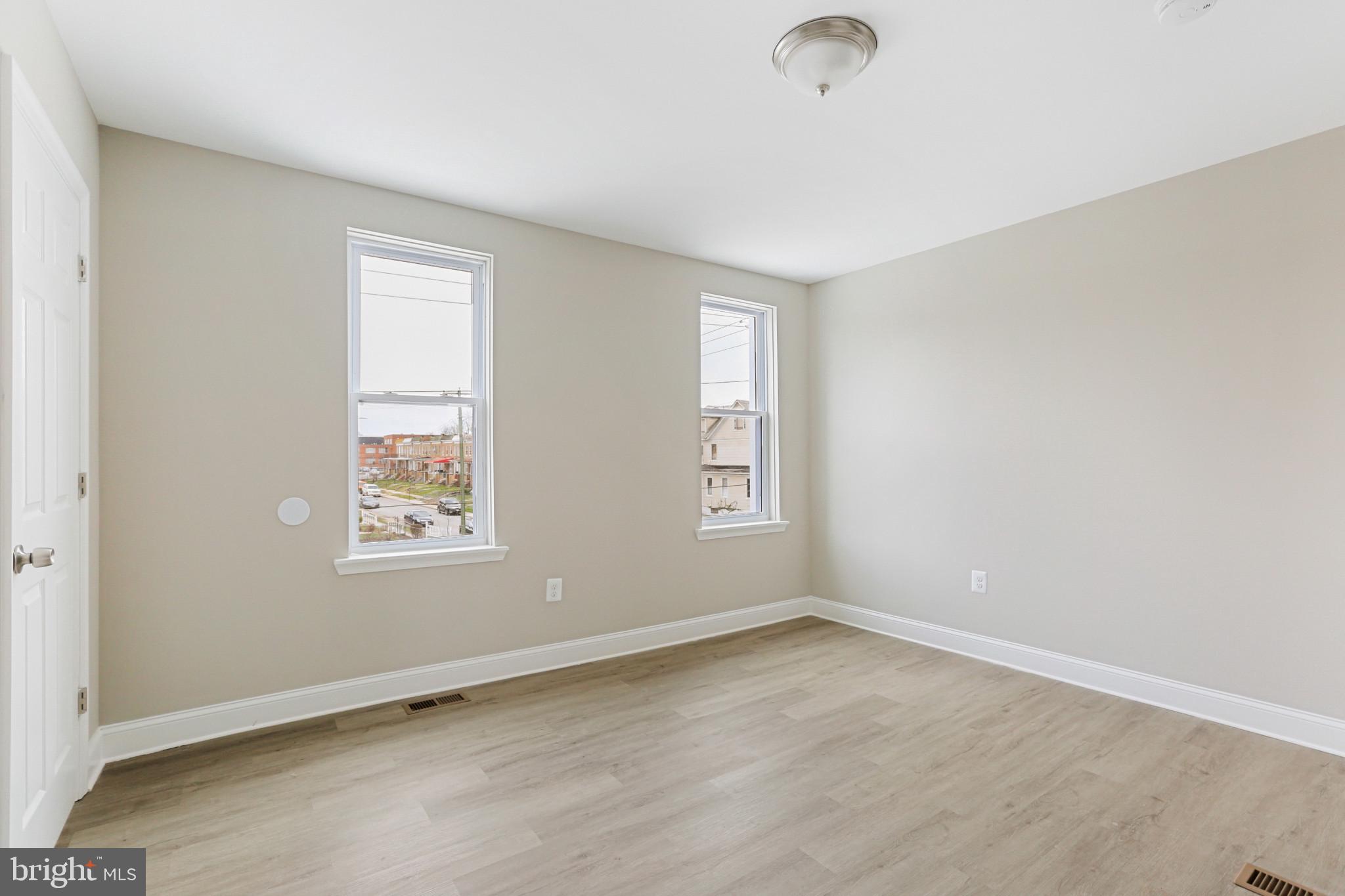 CENTRAL PARK HEIGHTS - Residential Lease