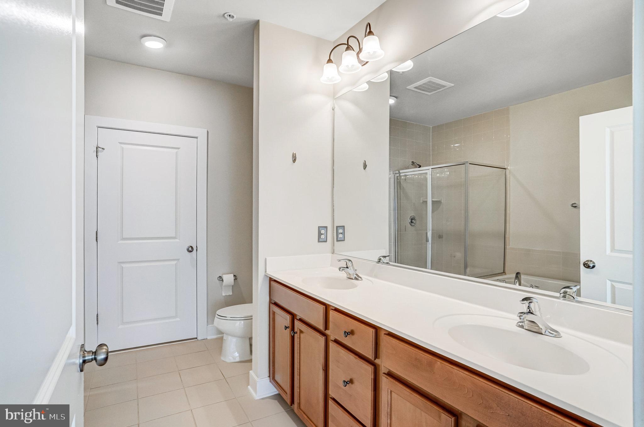 FLATS AT METROWEST - Residential