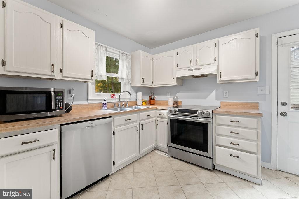 STONEWALL ESTATES - Residential