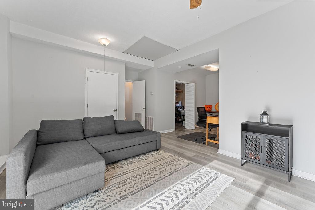 STONEWALL ESTATES - Residential