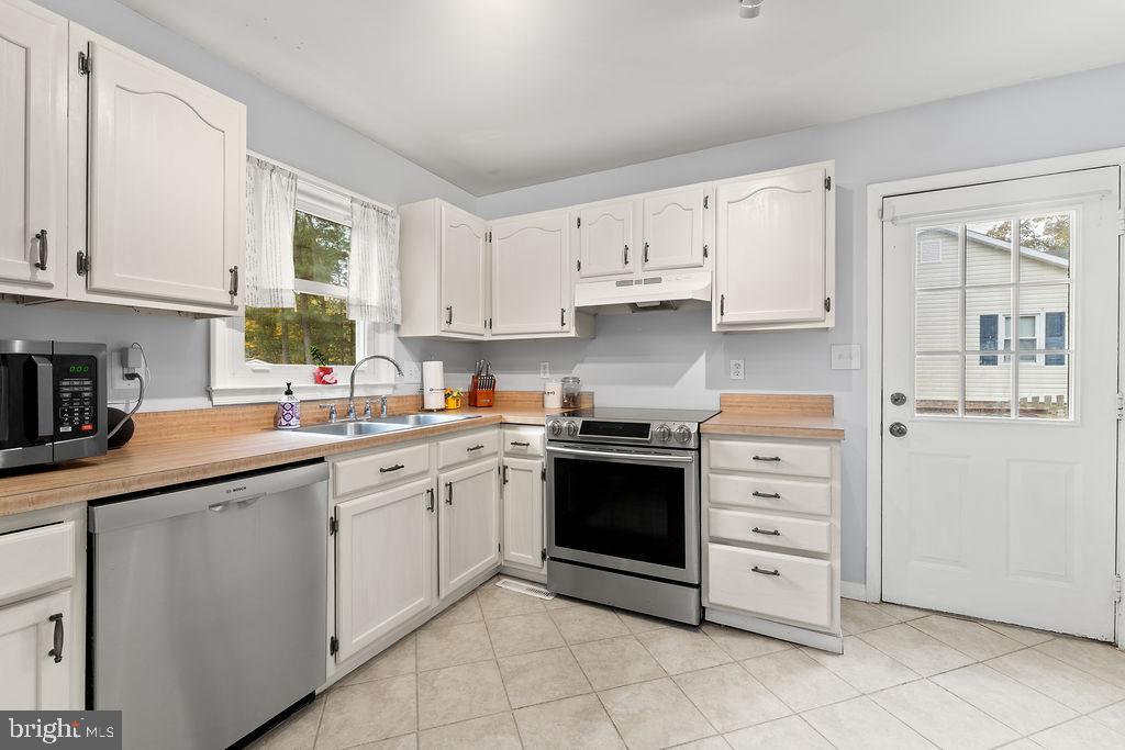 STONEWALL ESTATES - Residential