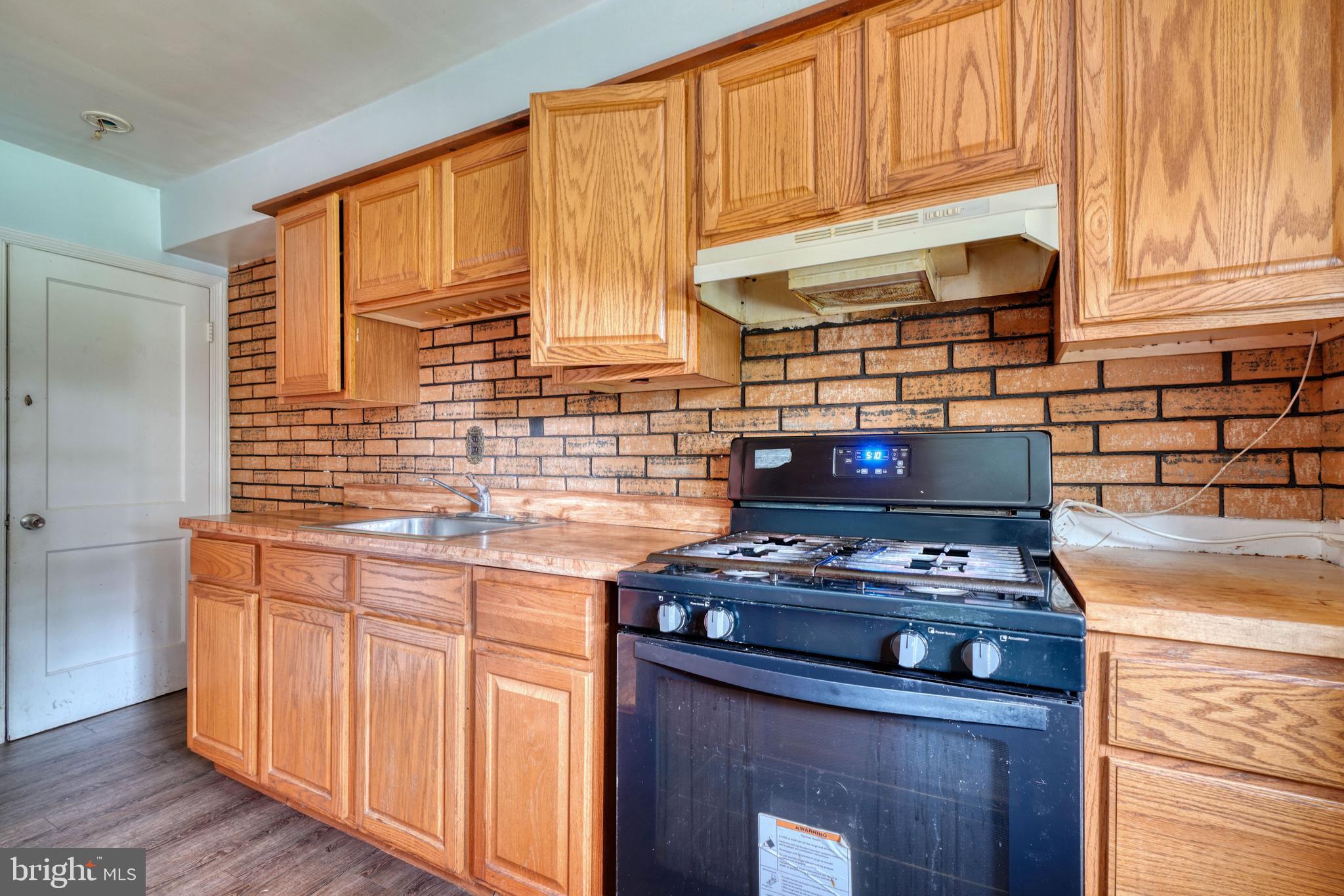 OAKLEIGH MANOR - Residential