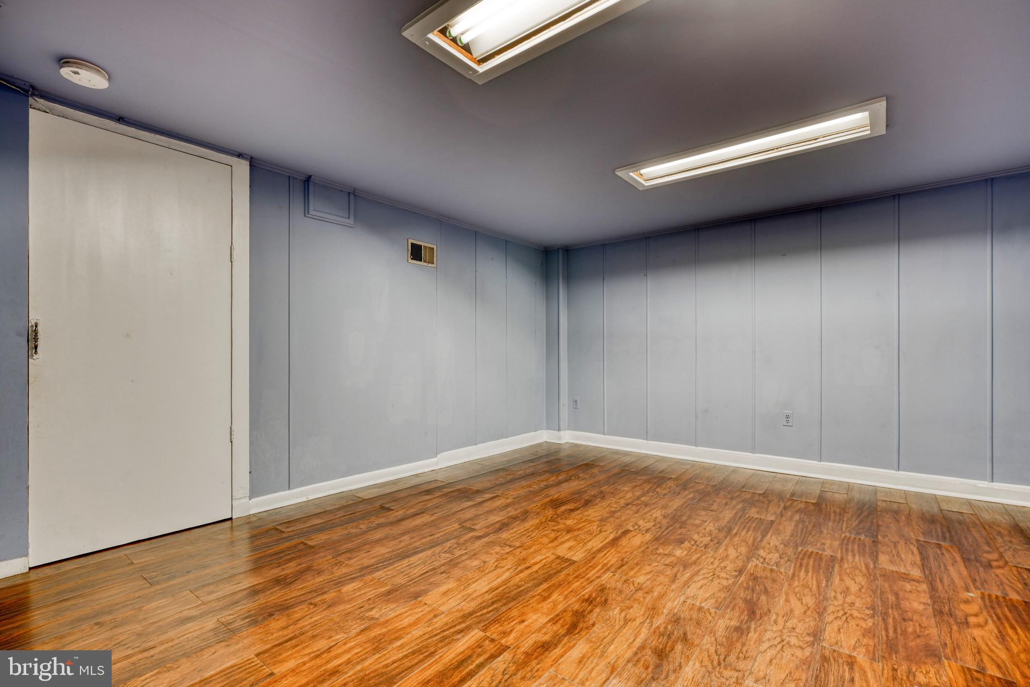 OAKLEIGH MANOR - Residential