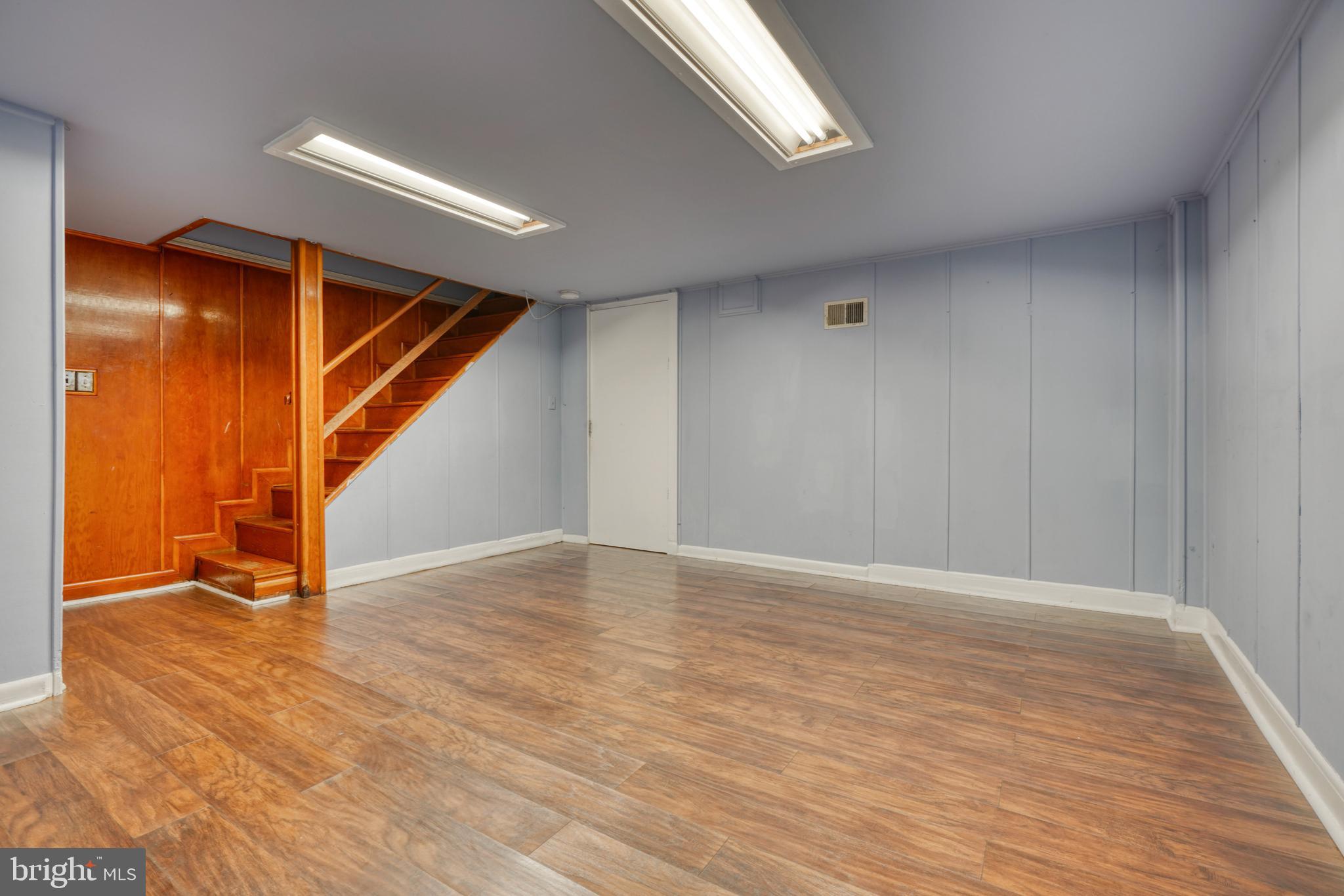 OAKLEIGH MANOR - Residential