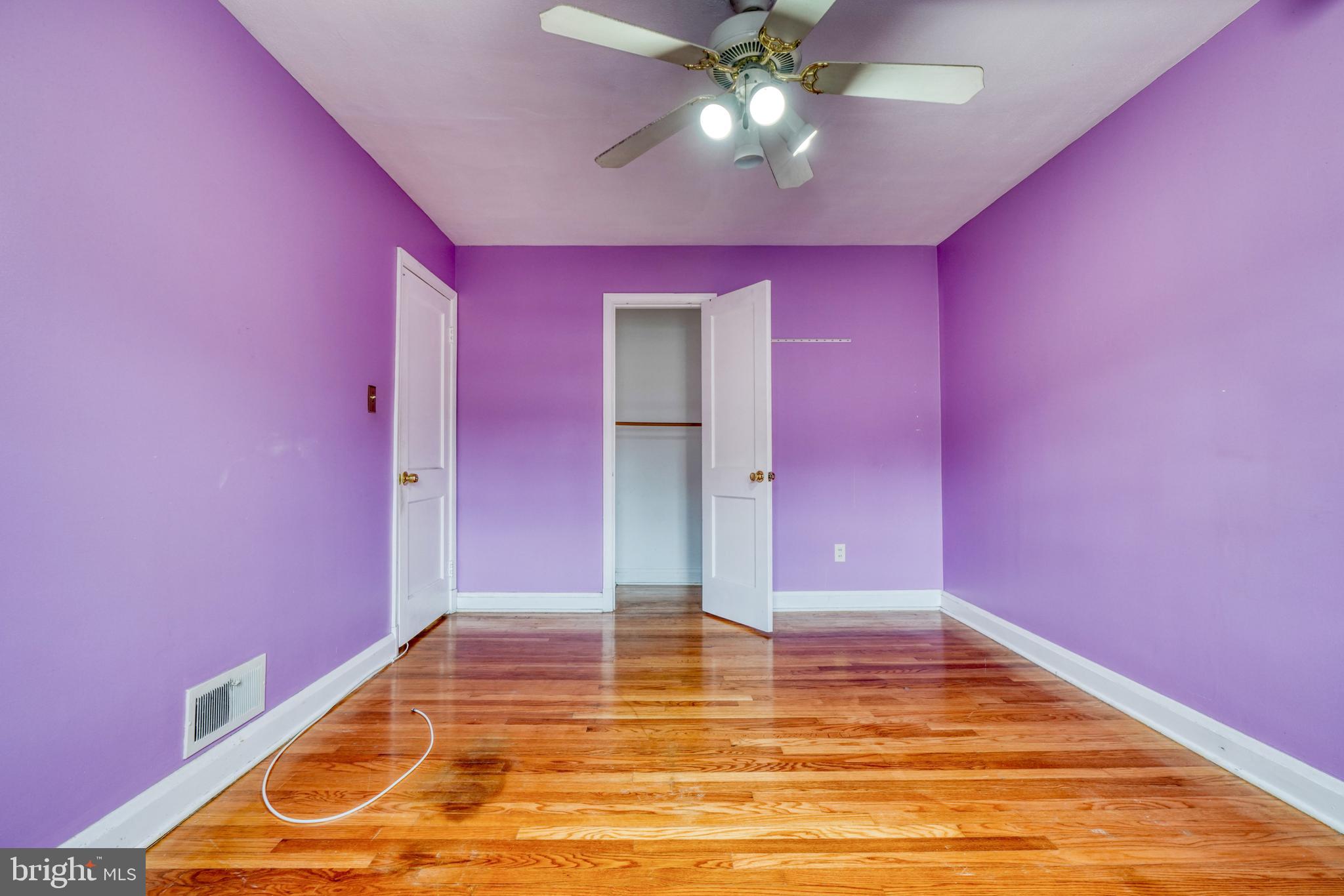 OAKLEIGH MANOR - Residential