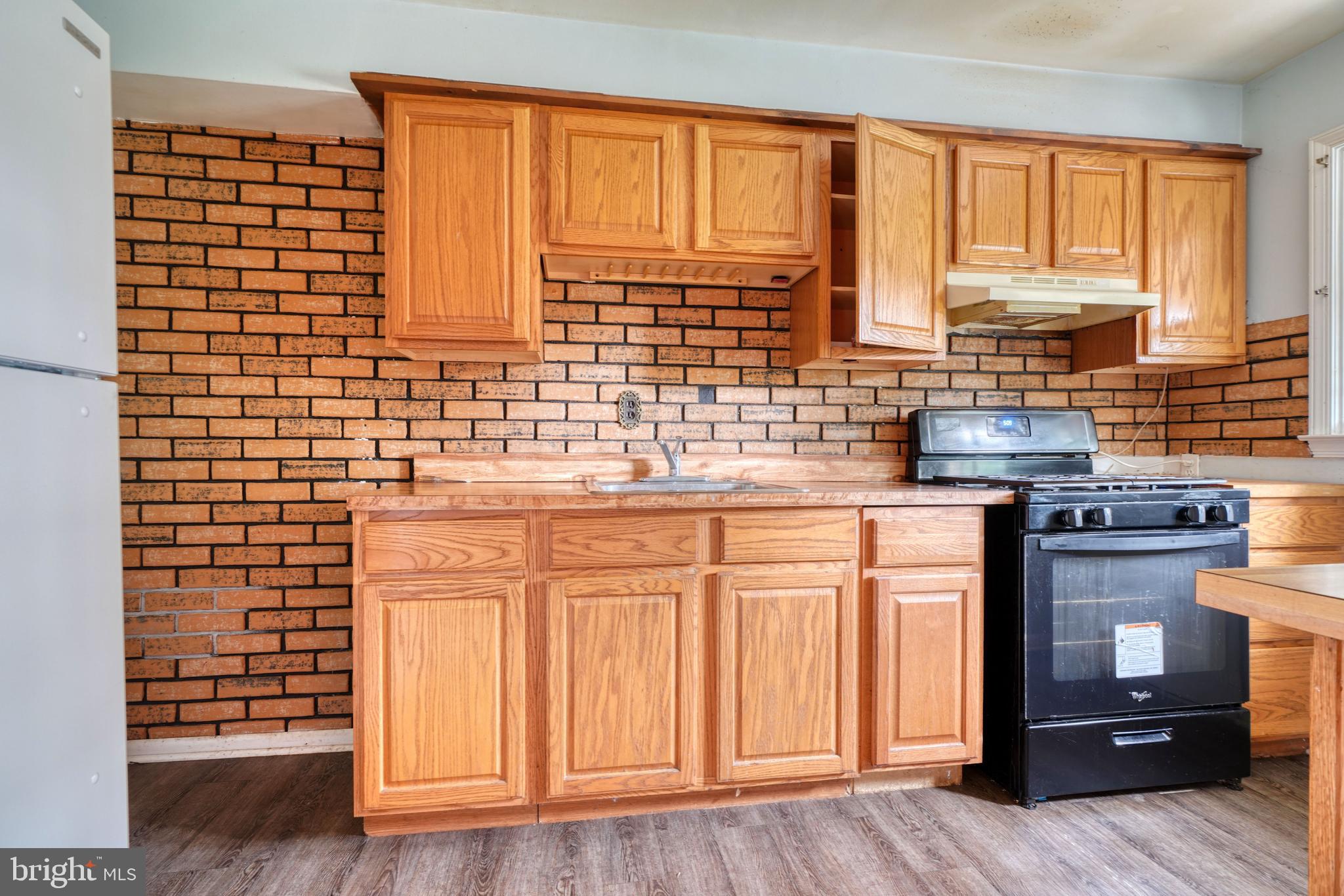 OAKLEIGH MANOR - Residential